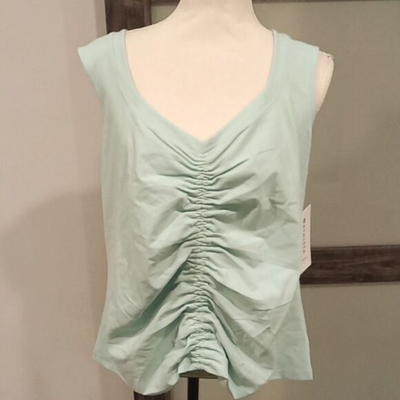 Athleta Cinch tank size 3X. Soft buttery powervita fabric in a soft green NWT - Picture 3 of 5